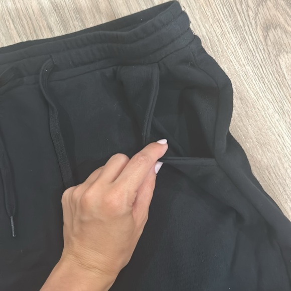 525 drawstring skirt (size small) - Picture 4 of 5